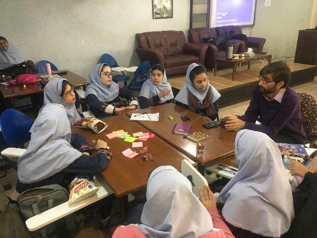 کارآفرینی دانش آموزان مجتمع طاهره با مشارکت بومینو کاشف